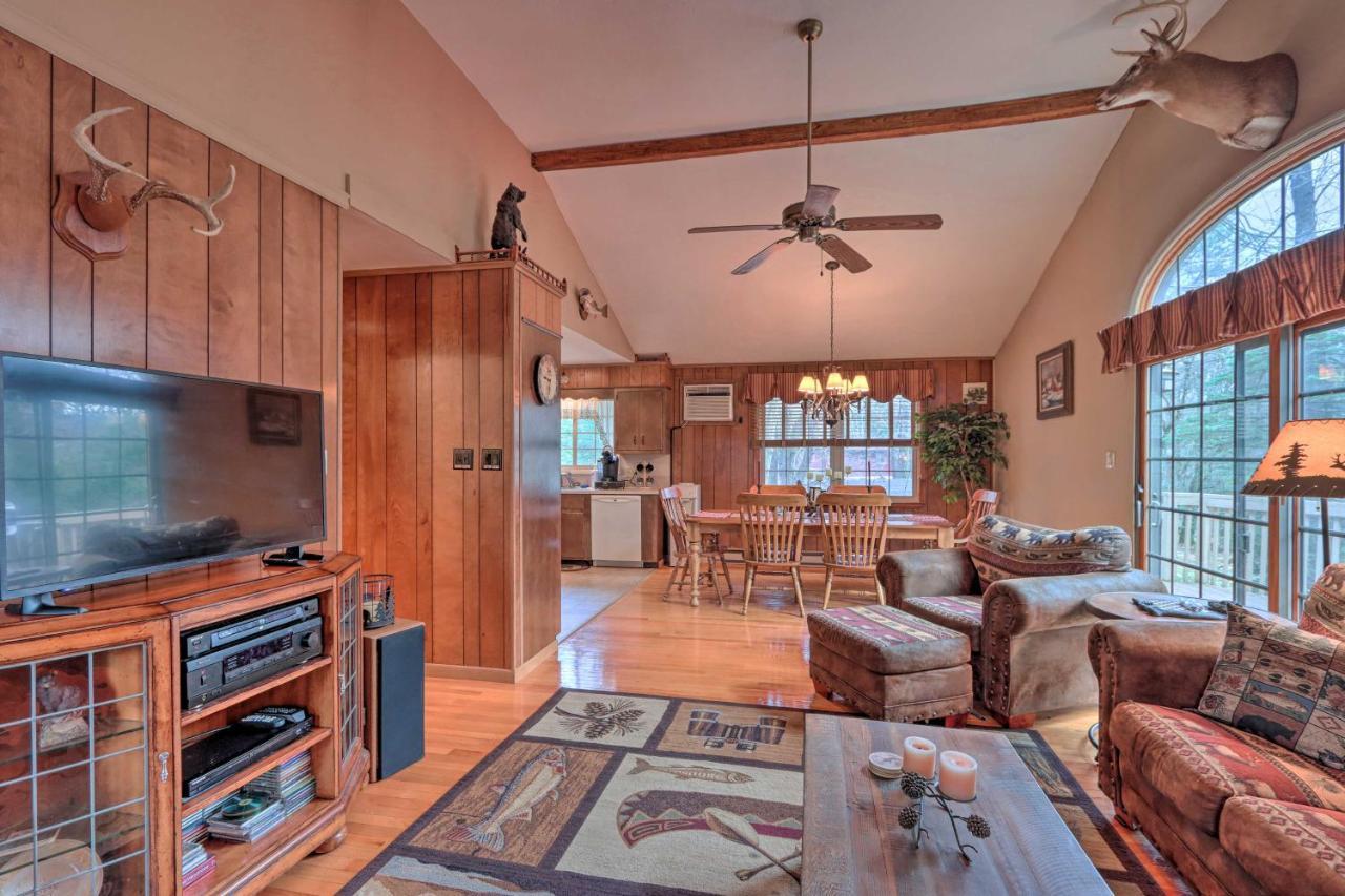 Poconos Home With Game Room Walk To Lake Harmony! Bagian luar foto