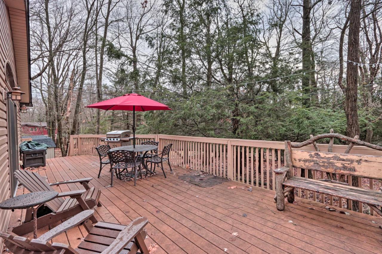 Poconos Home With Game Room Walk To Lake Harmony! Bagian luar foto
