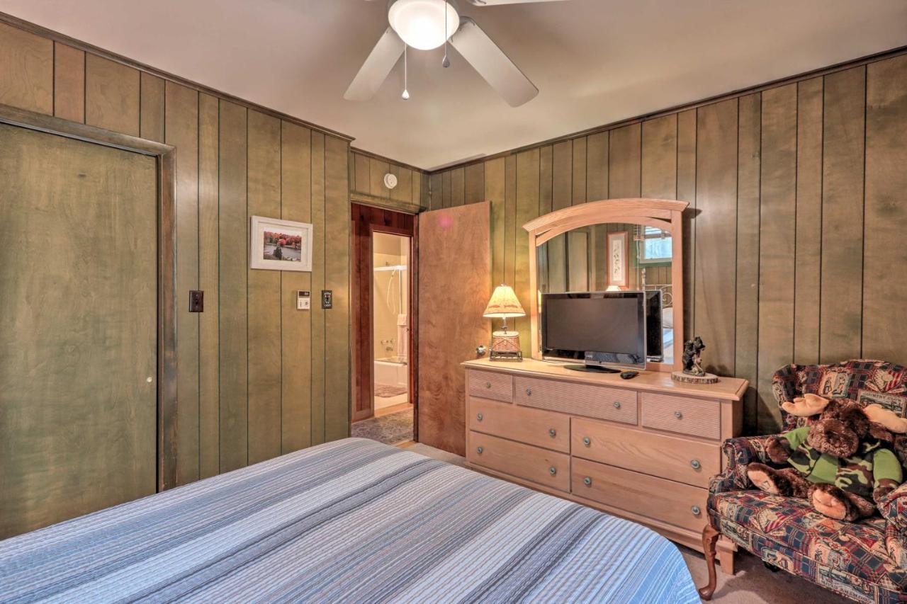 Poconos Home With Game Room Walk To Lake Harmony! Bagian luar foto