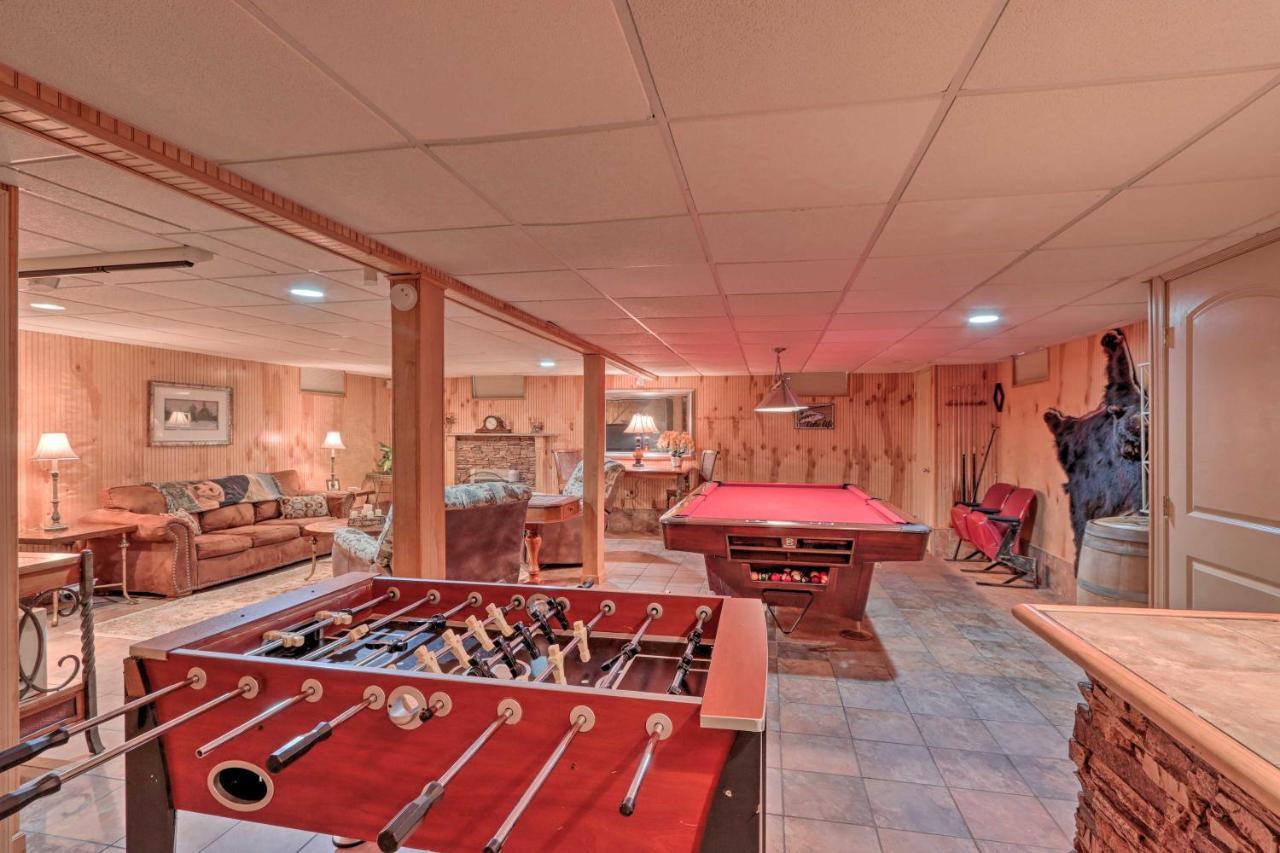 Poconos Home With Game Room Walk To Lake Harmony! Bagian luar foto