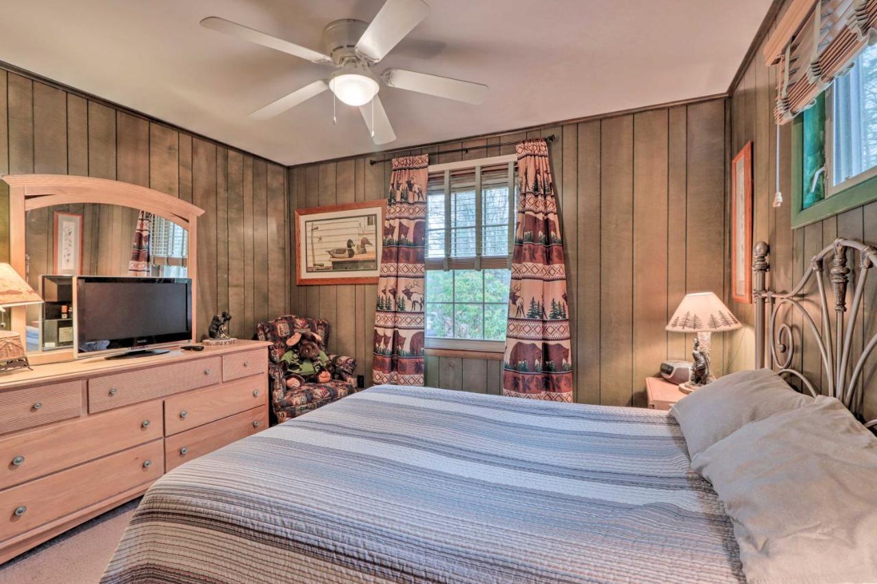 Poconos Home With Game Room Walk To Lake Harmony! Bagian luar foto